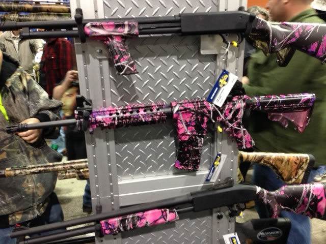 Mossberg Pink Long Guns PA NRA Show